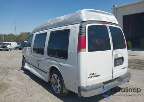 2000 Chevrolet Express Upfitter Pk. from USA, damaged, VIN 1GBFG15R9Y1183783